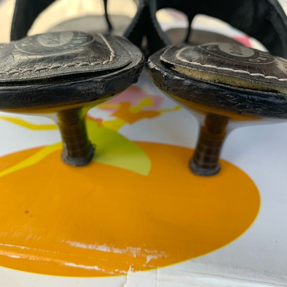 Black sandals size 7 1/2 - Picture 6 of 7